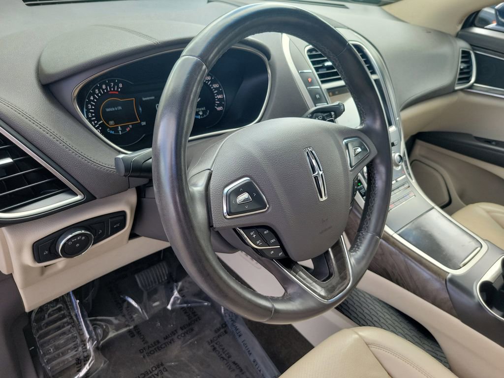 Used 2017 Lincoln MKX Reserve w/ Lincoln MKX Climate Package image 21