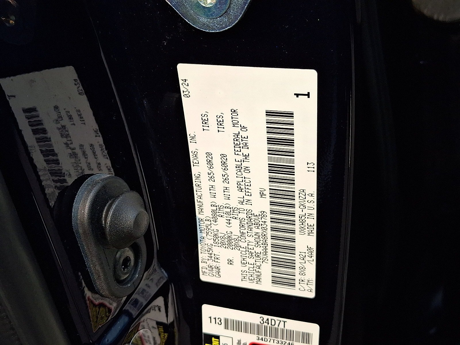 Used 2024 Toyota Sequoia Platinum AWD/4WD image 27