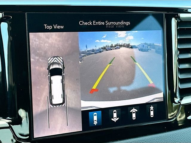 Used 2020 Chrysler Pacifica Touring-L Plus w/ Advanced Safetytec Group image 14