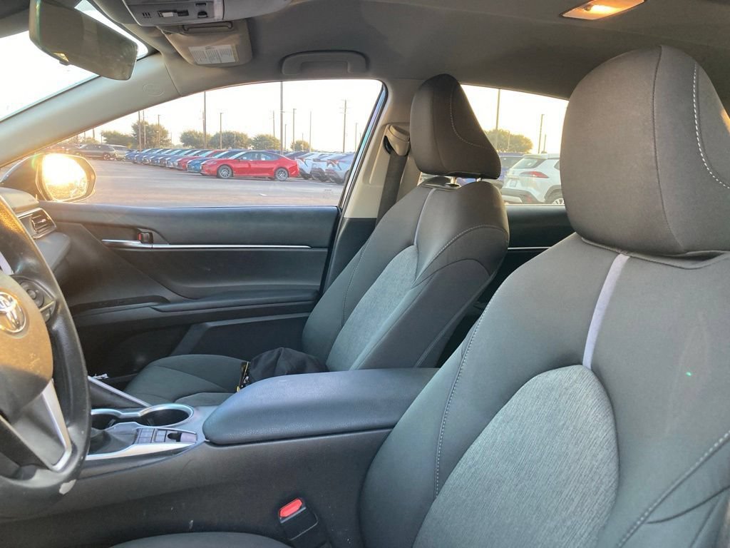 Certified 2022 Toyota Camry LE FWD image 9