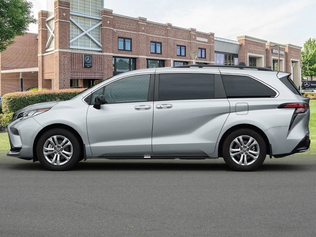 Used 2022 Toyota Sienna XSE AWD/4WD image 8