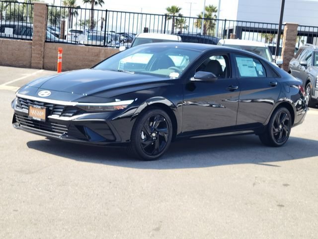 New 2026 Hyundai Elantra Sport FWD image 2
