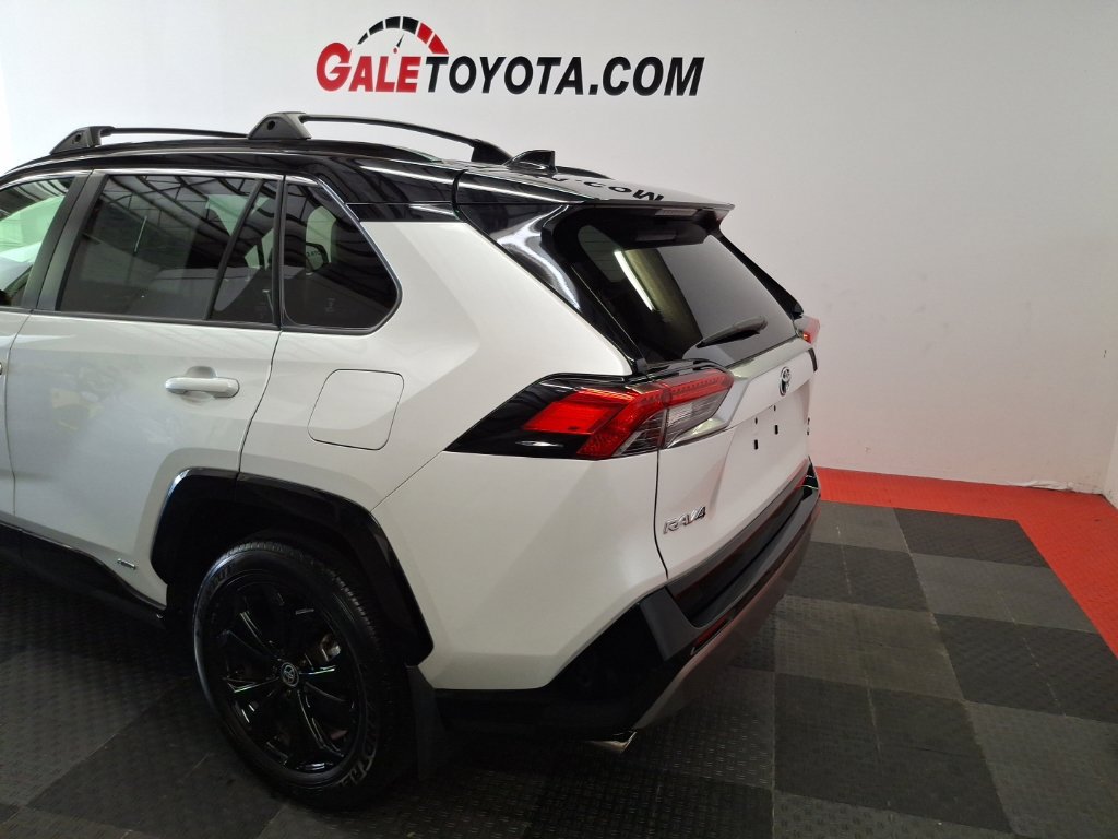 Used 2023 Toyota RAV4 XSE w/ XSE Grade Weather Package AWD/4WD image 7
