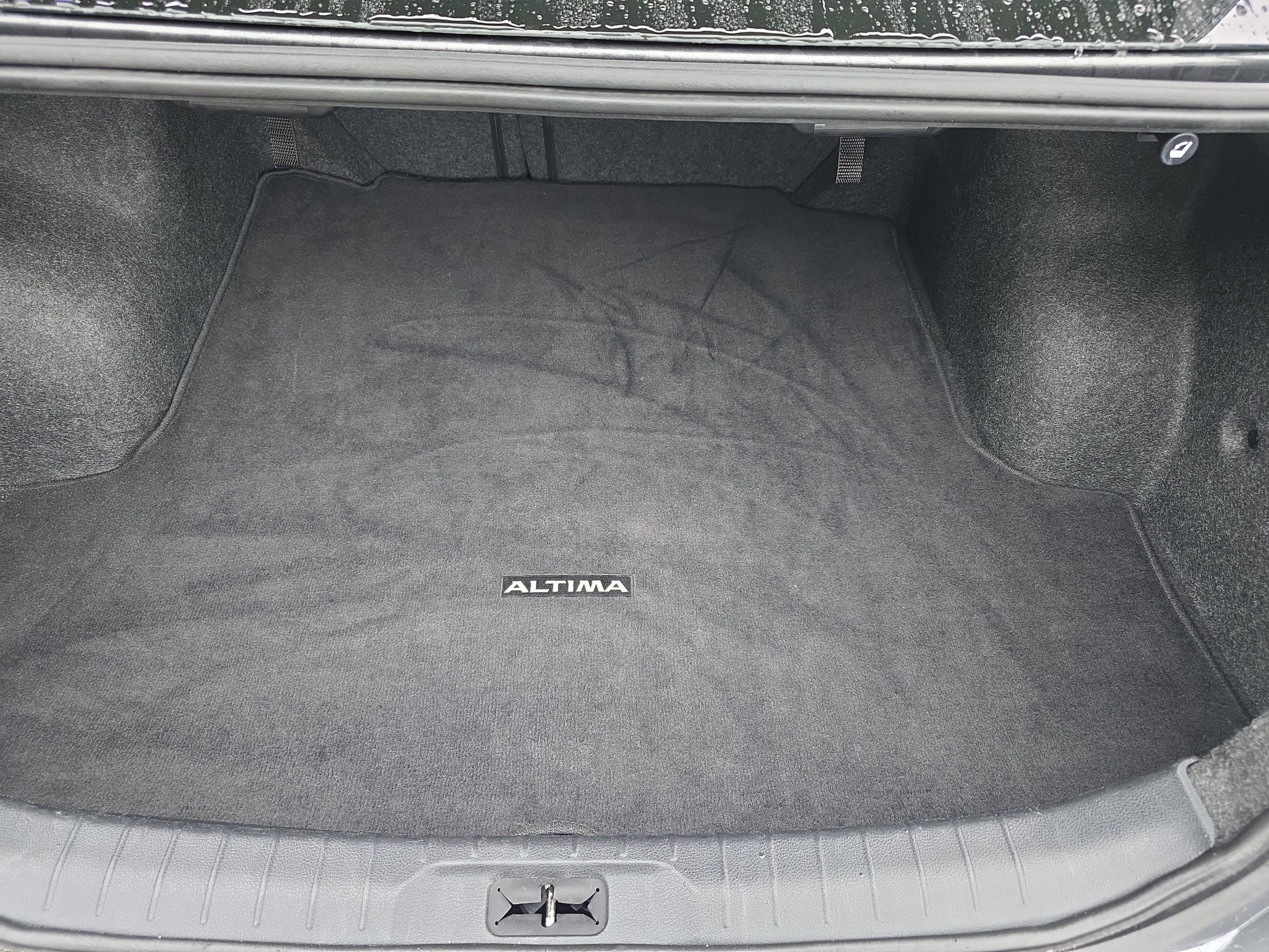 Used 2022 Nissan Altima 2.5 SR image 12