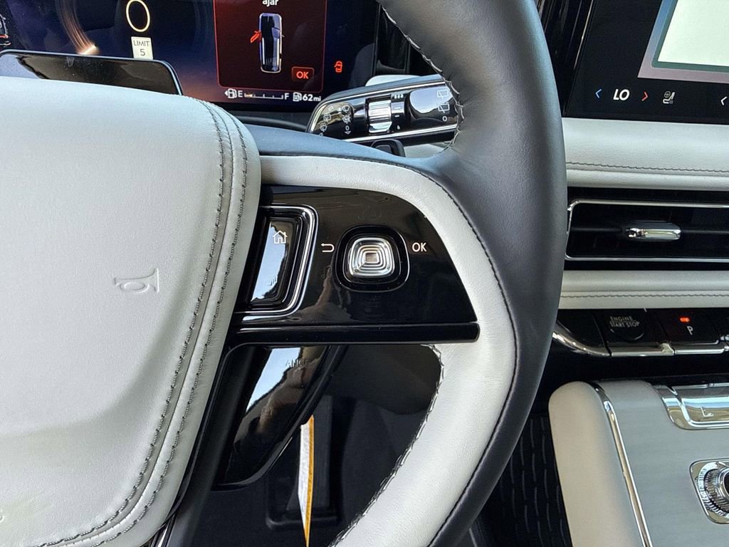 New 2026 Lincoln Aviator Reserve image 30