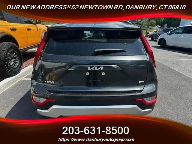 Used 2023 Kia Niro EX FWD image 4