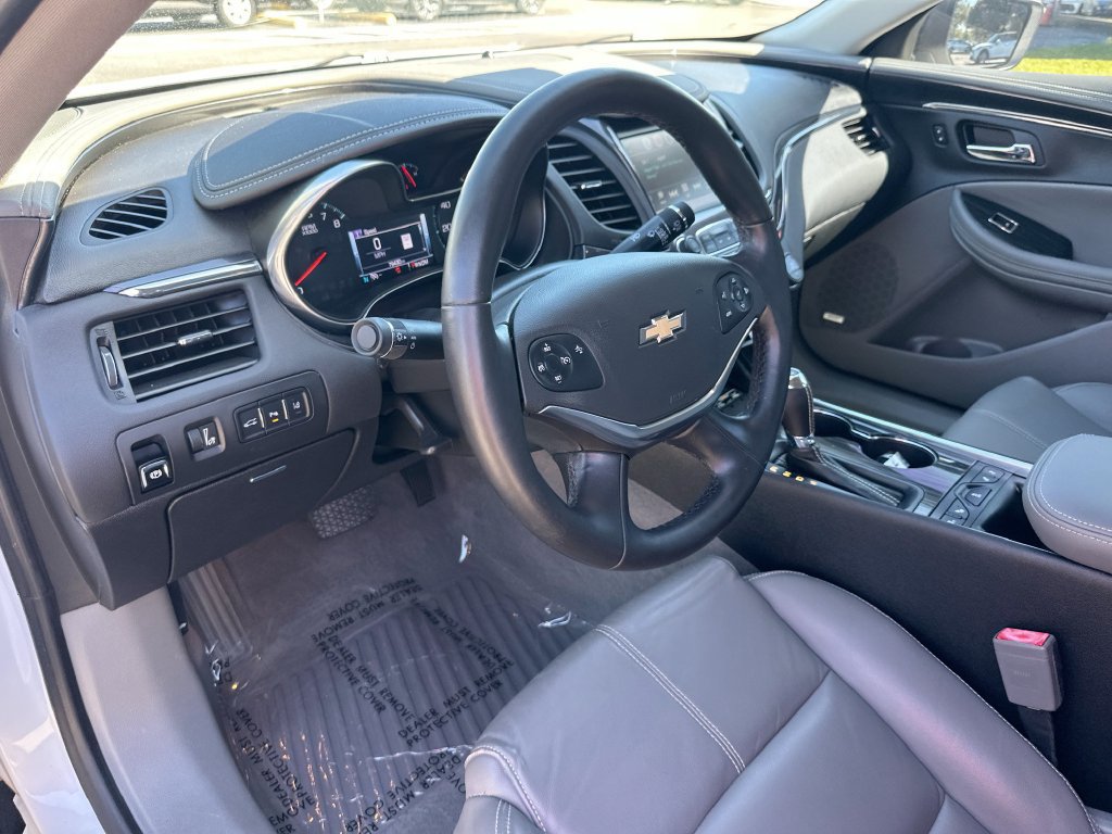 Used 2017 Chevrolet Impala LT w/ Leather Package FWD image 9
