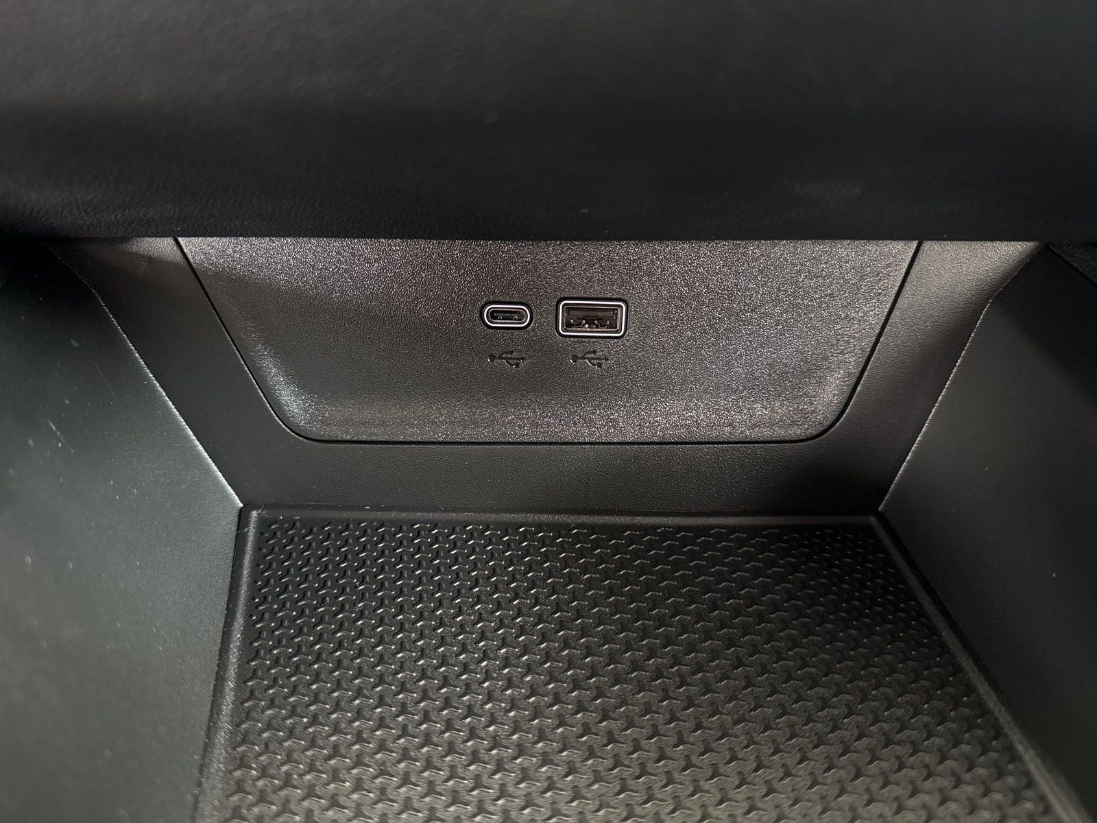 New 2026 Chevrolet Equinox LT w/ Convenience Package II image 27