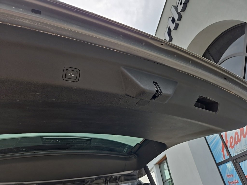 Used 2021 Chevrolet Tahoe High Country image 98