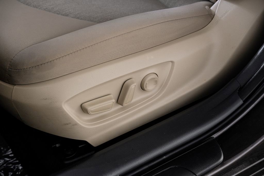 Used 2018 Toyota Camry LE w/ Audio Package image 35