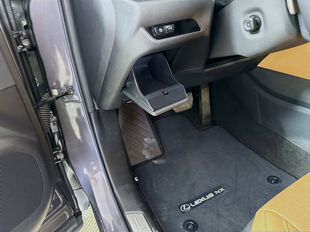 Used 2024 Lexus NX 450h+ AWD w/ Vision Package image 10