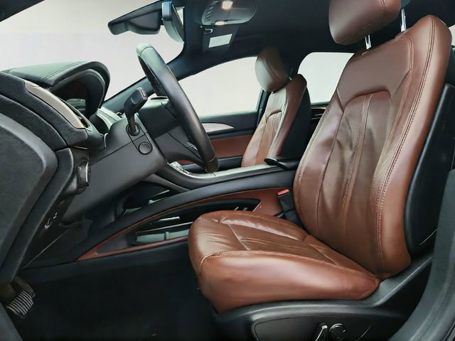 Used 2017 Lincoln MKZ Reserve w/ Technology Package FWD image 8