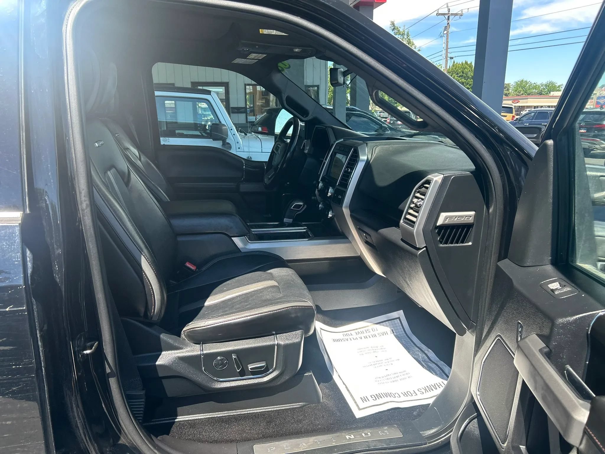 Used 2018 Ford F150 Platinum w/ Equipment Group 701A Luxury AWD/4WD image 7