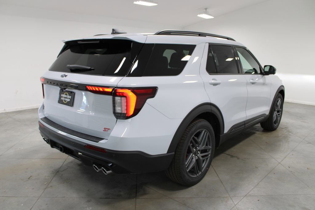 New 2026 Ford Explorer ST image 8