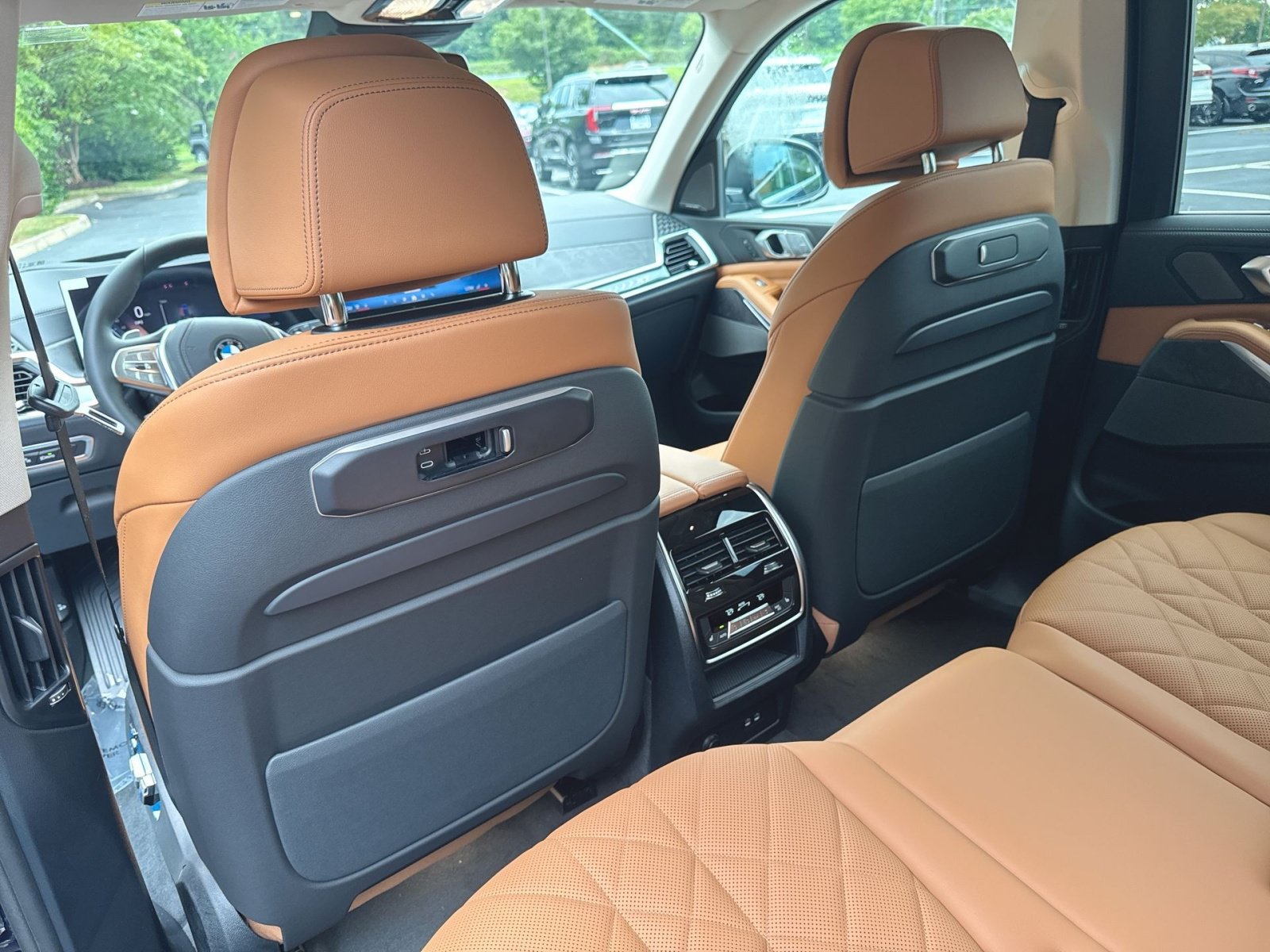 New 2027 BMW X7 xDrive40i AWD/4WD image 6