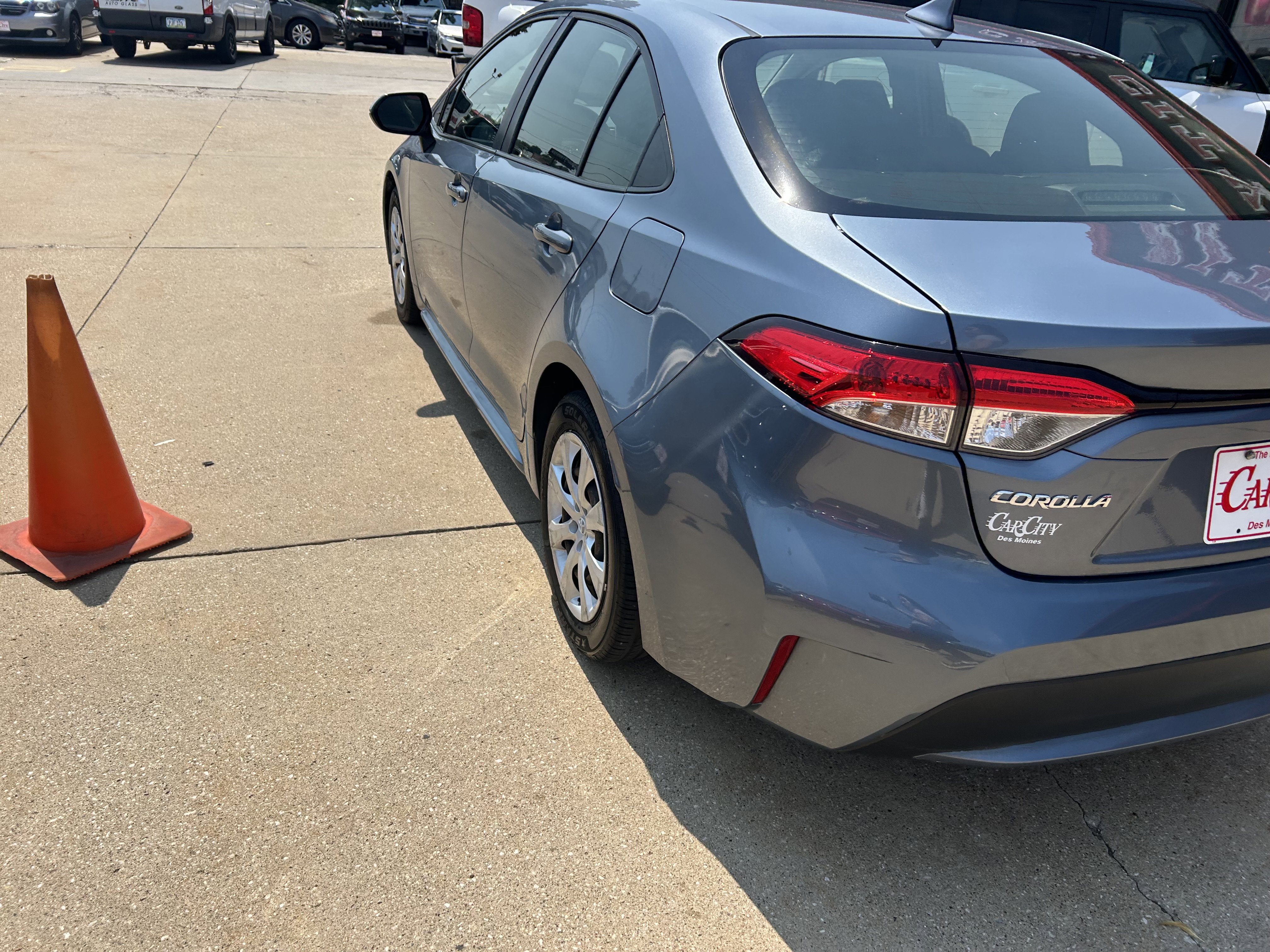 Used 2020 Toyota Corolla LE image 8