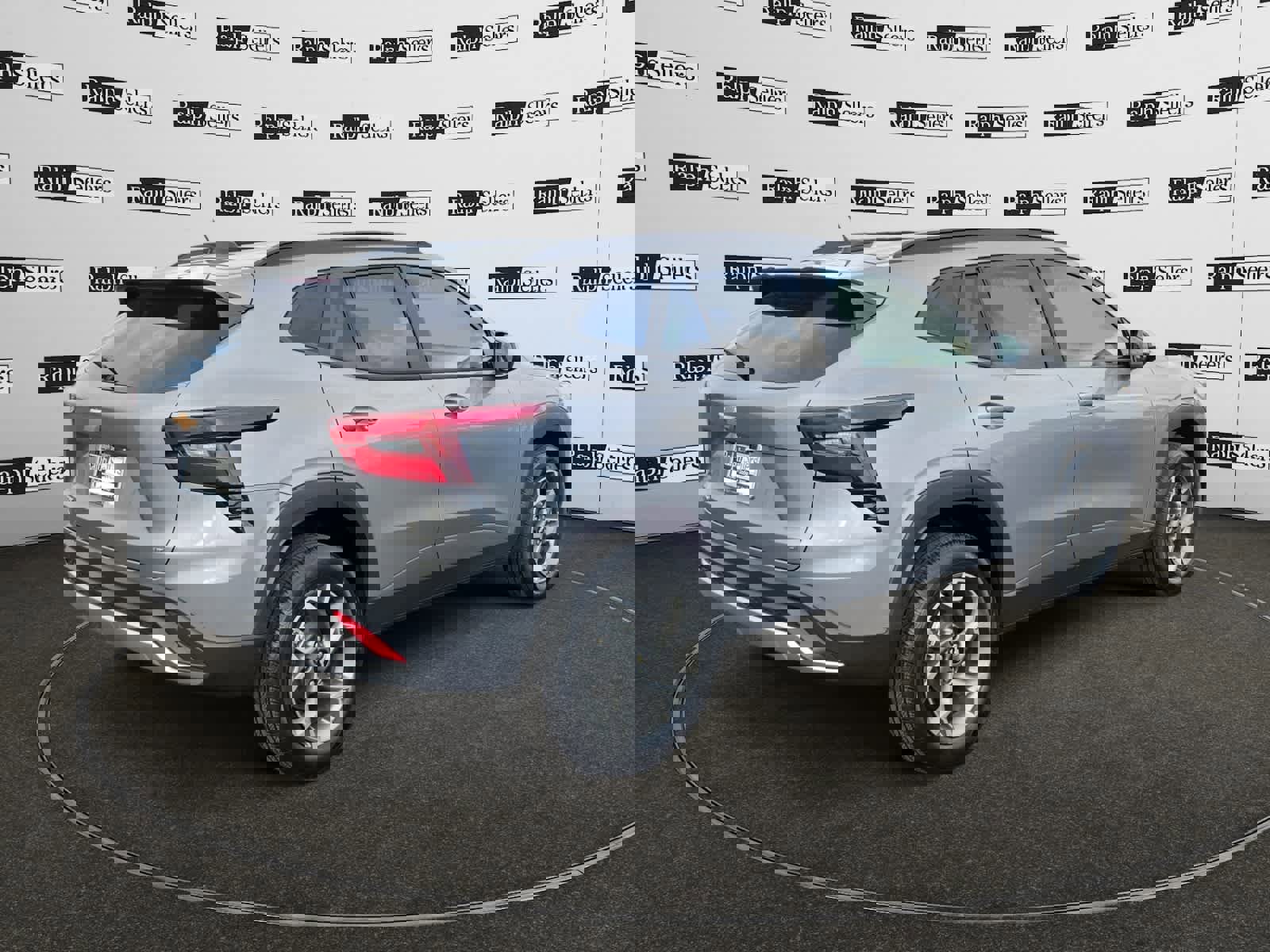 Used 2025 Chevrolet Trax LT w/ LT Convenience Package image 6