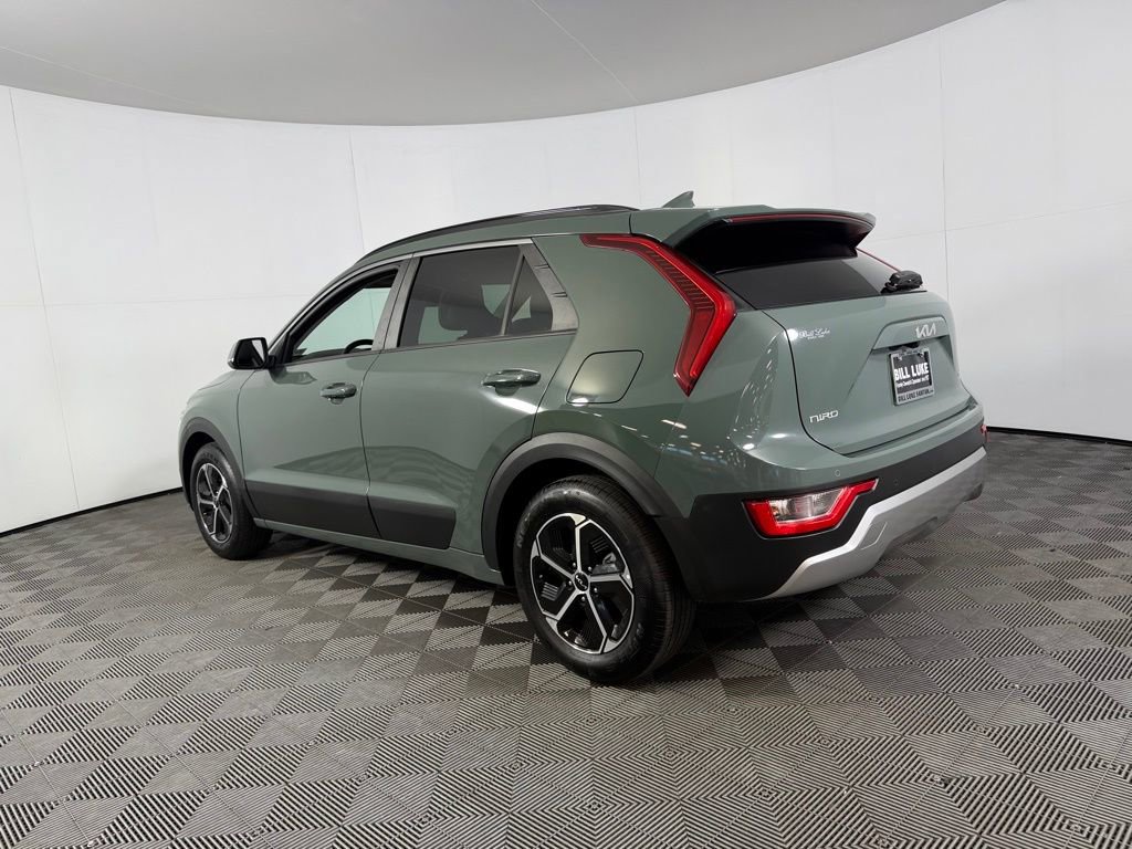 Used 2023 Kia Niro EX image 9