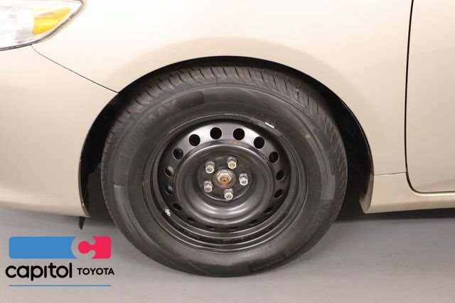Used 2010 Toyota Corolla LE FWD image 7