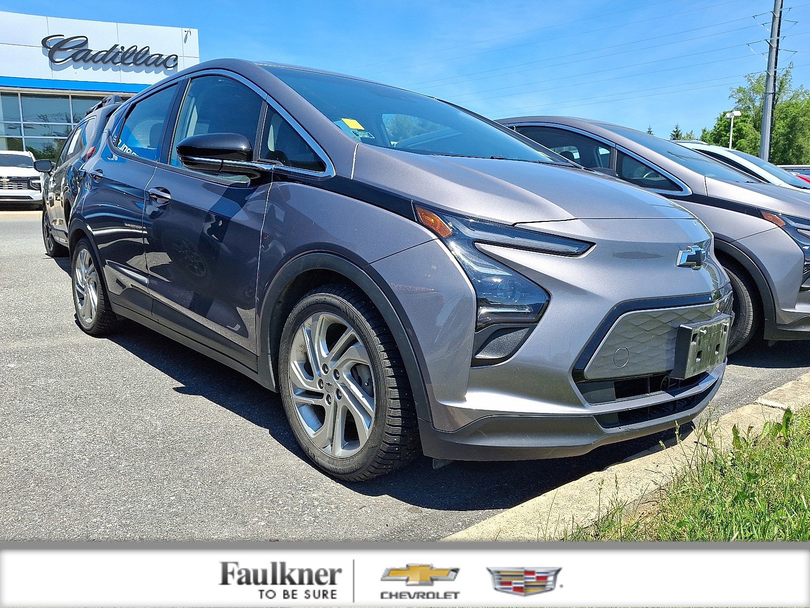 Used 2023 Chevrolet Bolt LT FWD image 1