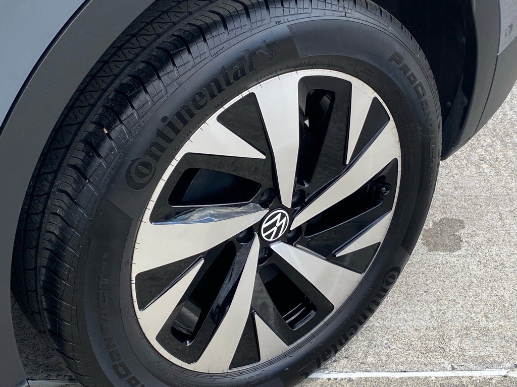 Certified 2023 Volkswagen ID.4 Pro image 20