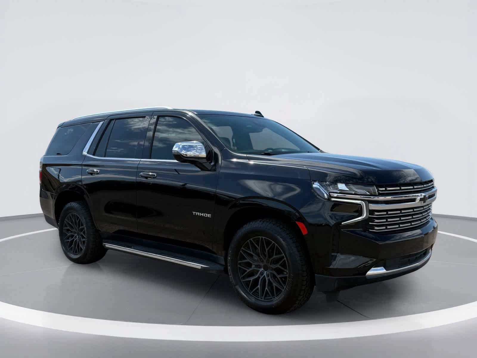 Used 2023 Chevrolet Tahoe Premier AWD/4WD image 7