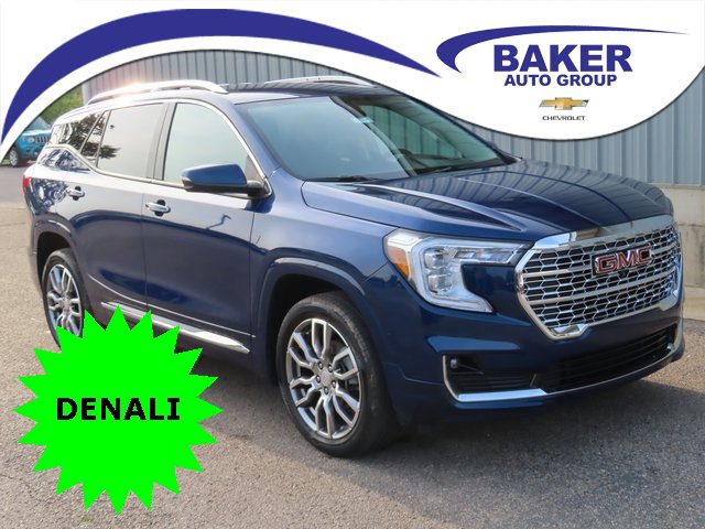 Used 2023 GMC Terrain Denali w/ Denali Premium Package
