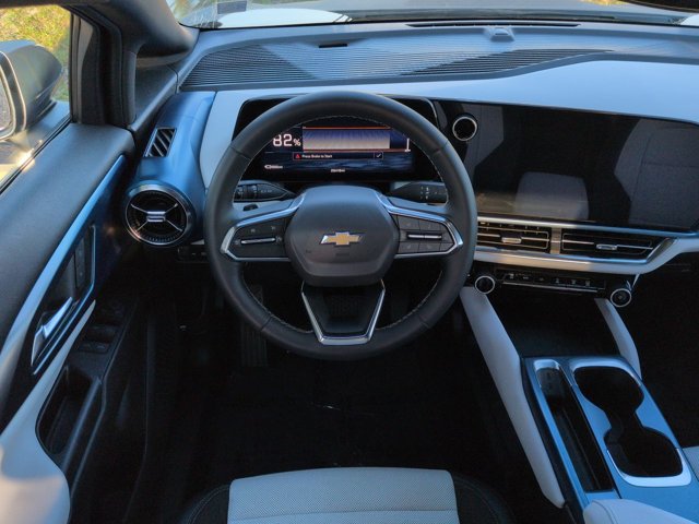 Used 2024 Chevrolet Equinox EV LT FWD image 15