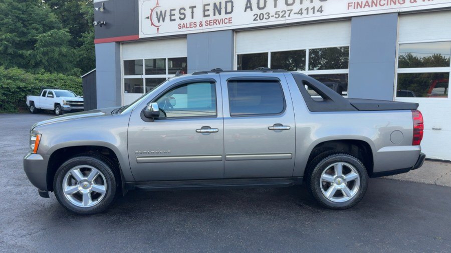 Used 2012 Chevrolet Avalanche LS w/ All-Star Edition AWD/4WD image 8