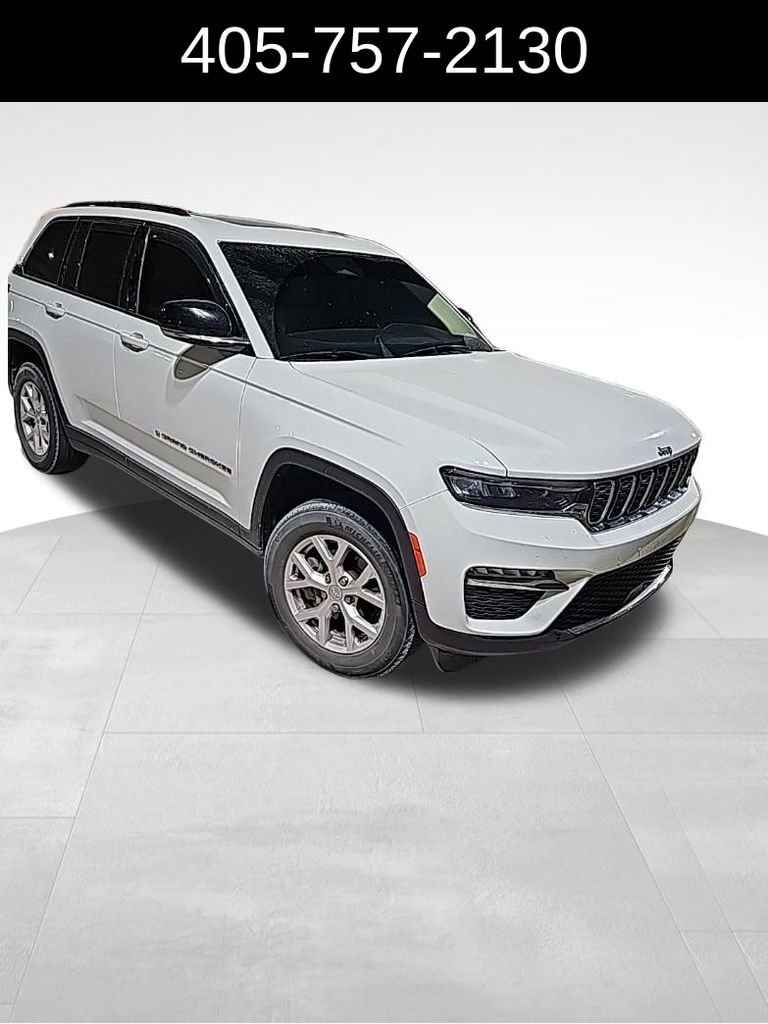 Used 2022 Jeep Grand Cherokee Limited image 3