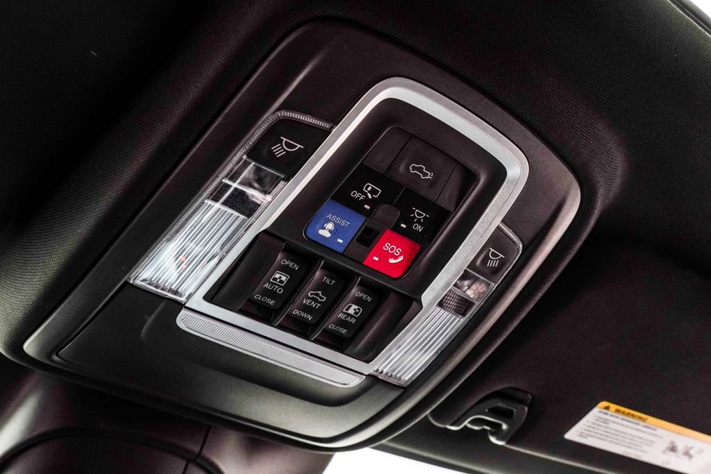 Used 2019 RAM 3500 Laramie w/ Black Appearance Package AWD/4WD image 42