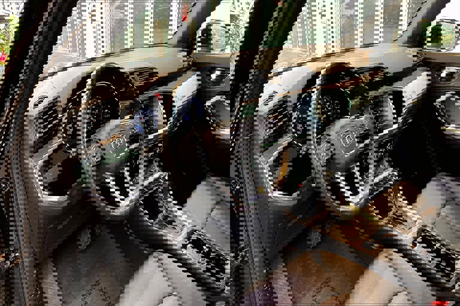 Certified 2021 Audi Q3 2.0T Premium w/ Convenience Package AWD/4WD image 18