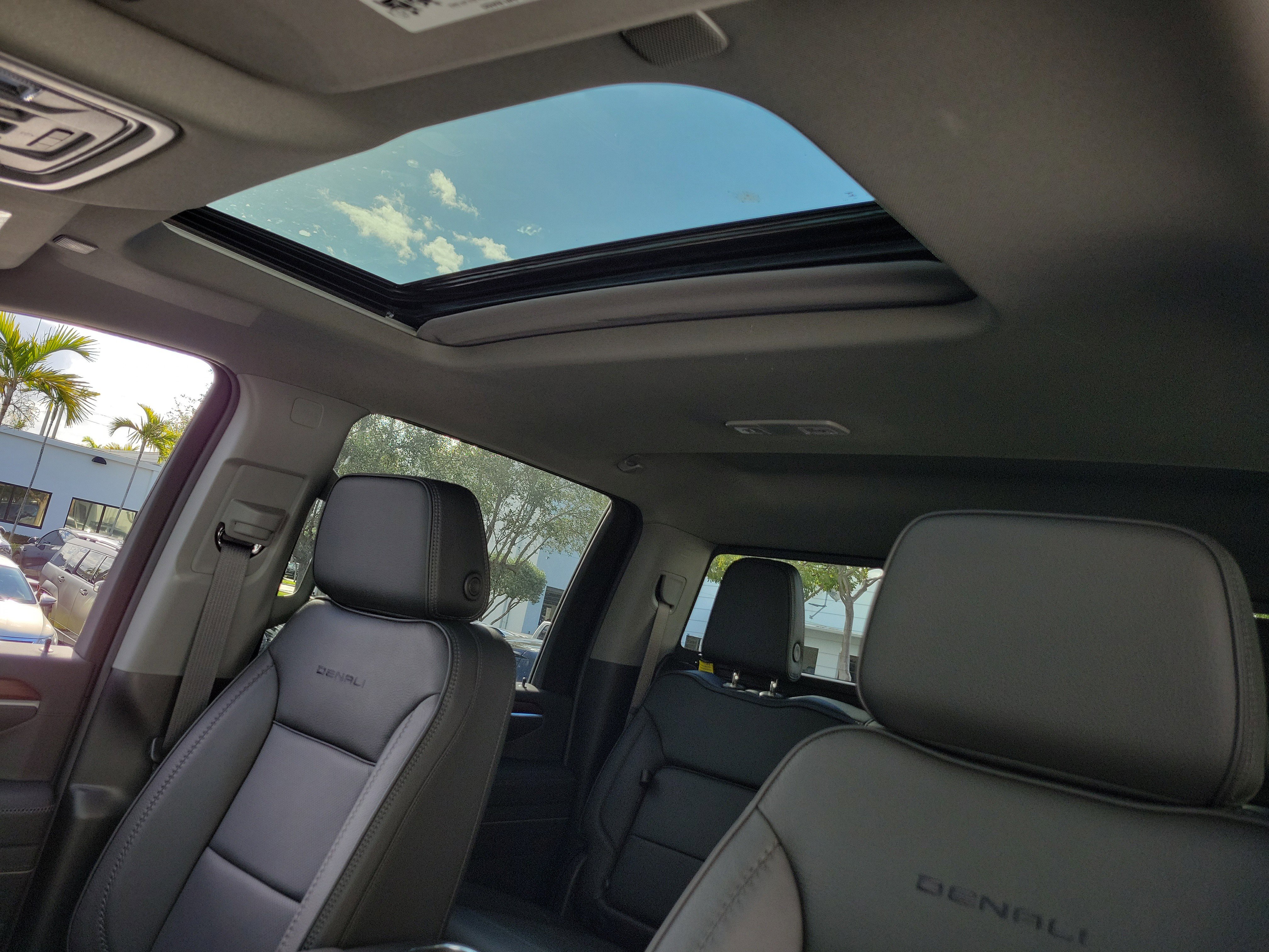 New 2026 GMC Sierra 2500 Denali w/ Denali Reserve Package AWD/4WD image 20