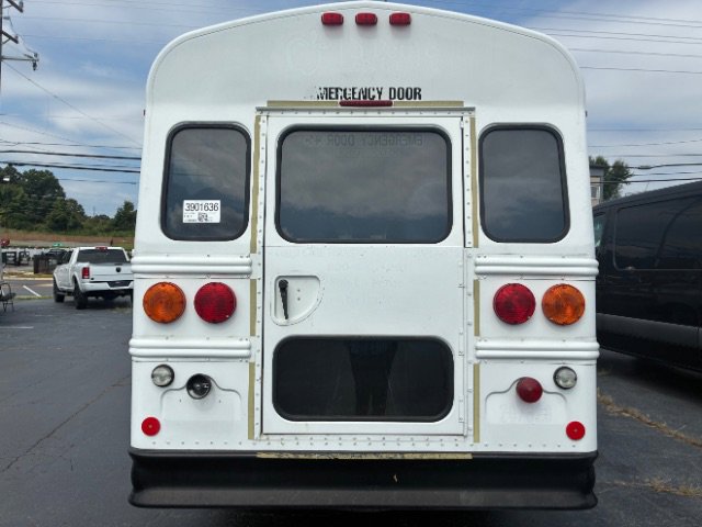 Used 2007 Chevrolet Express 3500 image 8