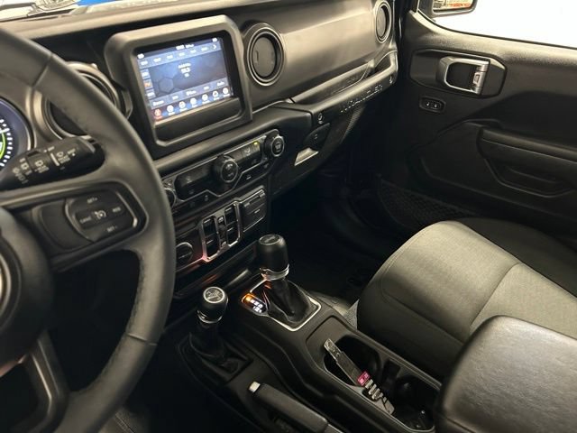Used 2023 Jeep Wrangler Unlimited AWD/4WD image 26