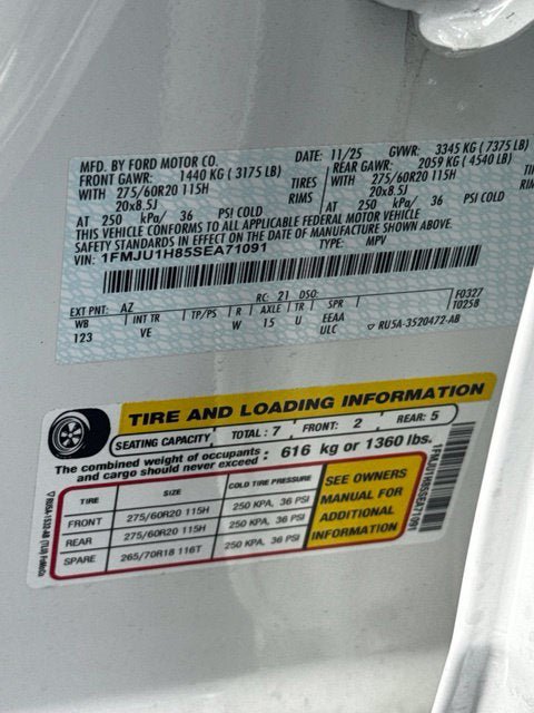 Used 2025 Ford Expedition Active RWD image 1