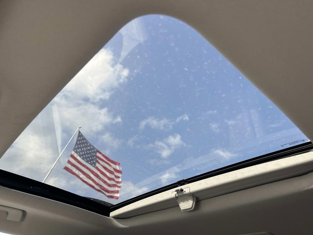 Certified 2018 GMC Acadia SLT image 28