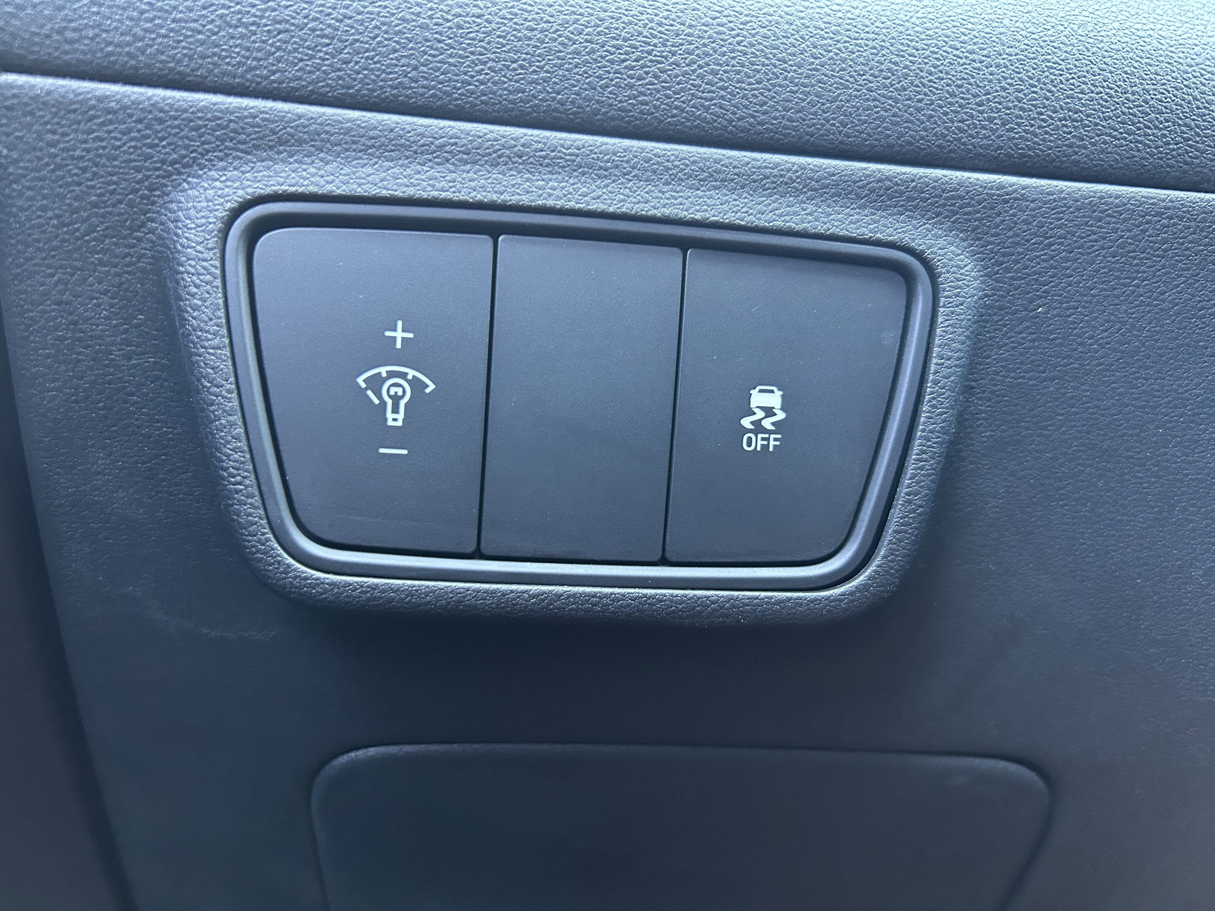 Used 2022 Hyundai Tucson SEL w/ Winter Package image 19