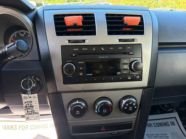 Used 2010 Dodge Avenger SXT FWD image 16