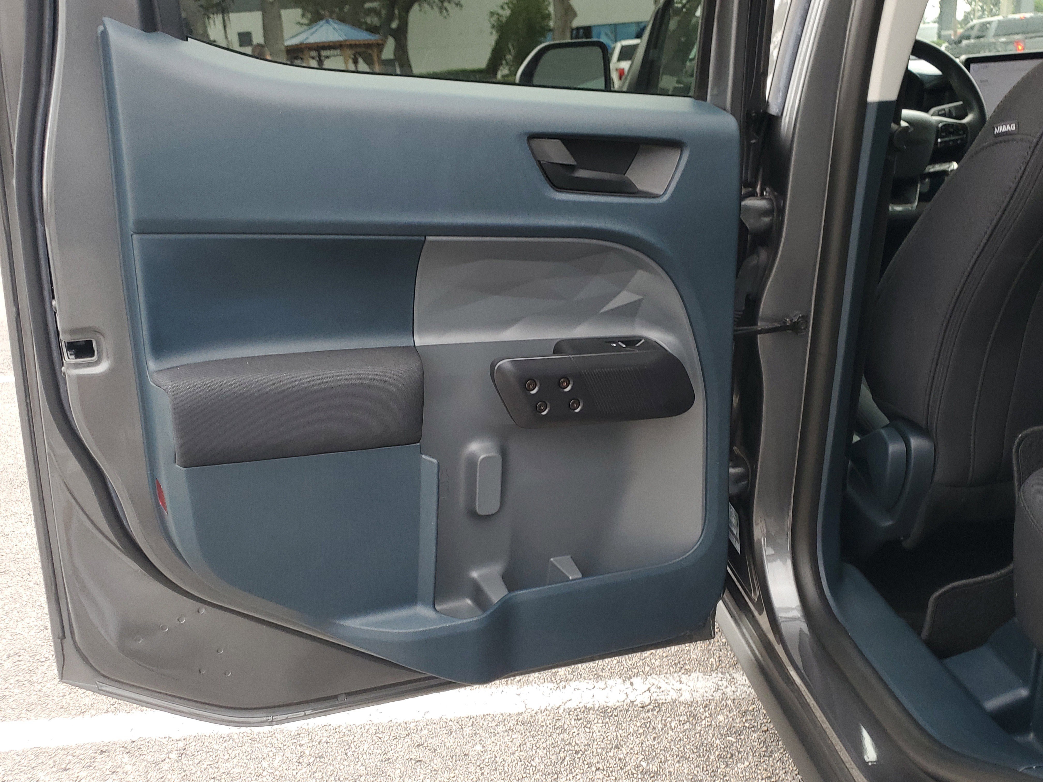 Used 2025 Ford Maverick XL w/ Equipment Group 102A image 10