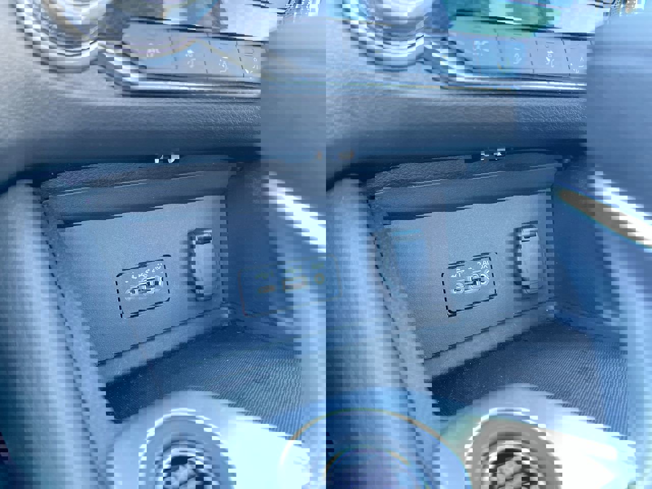 Used 2023 Nissan Sentra SV image 22