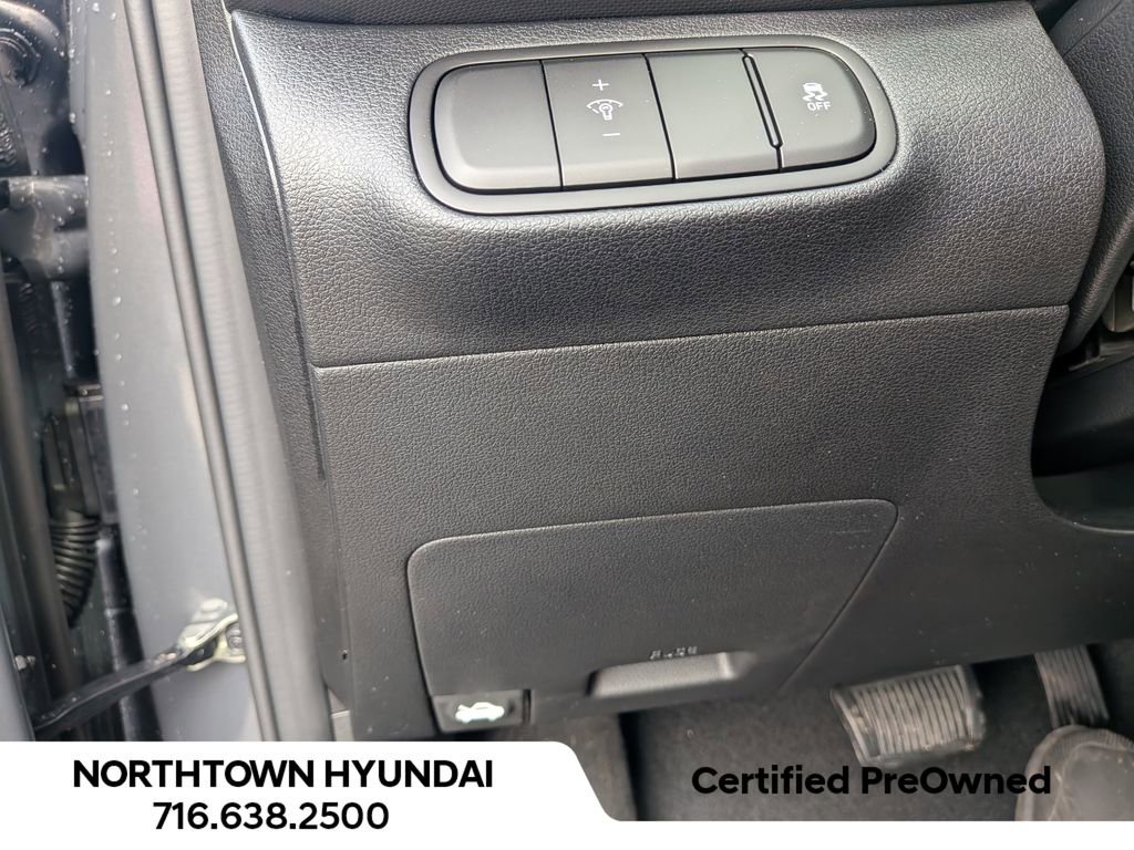 Certified 2026 Hyundai Venue SEL image 30