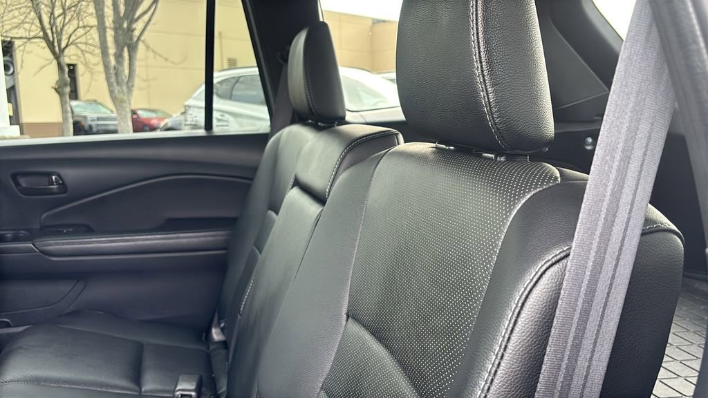 Used 2023 Honda Passport EX-L image 30