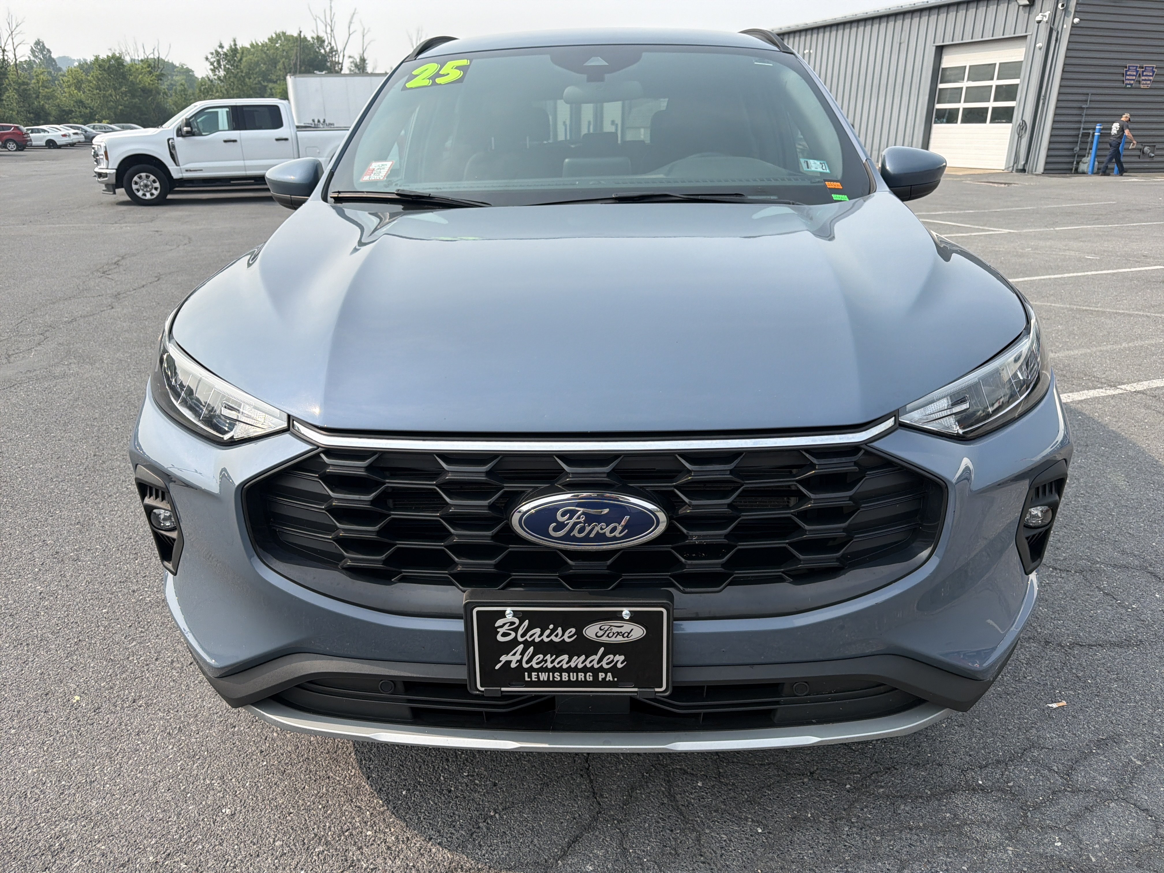 Used 2025 Ford Escape ST-Line Select AWD/4WD image 12