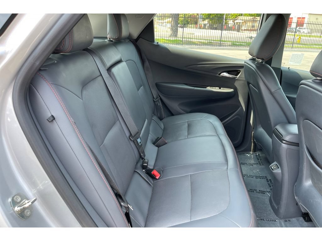 Used 2017 Chevrolet Bolt Premier w/ Driver Confidence II Package FWD image 18