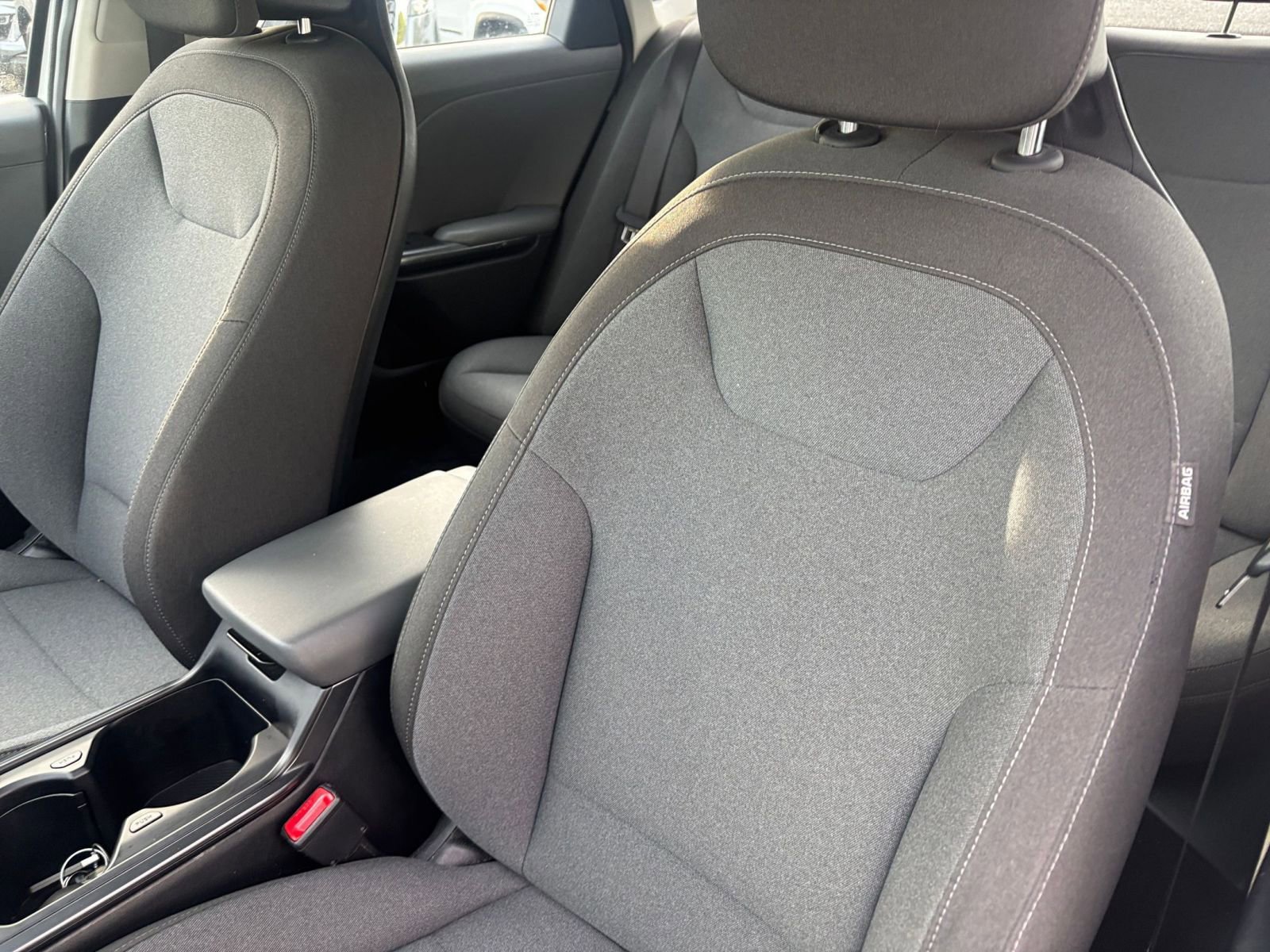 Used 2025 Kia K4 LXS image 35