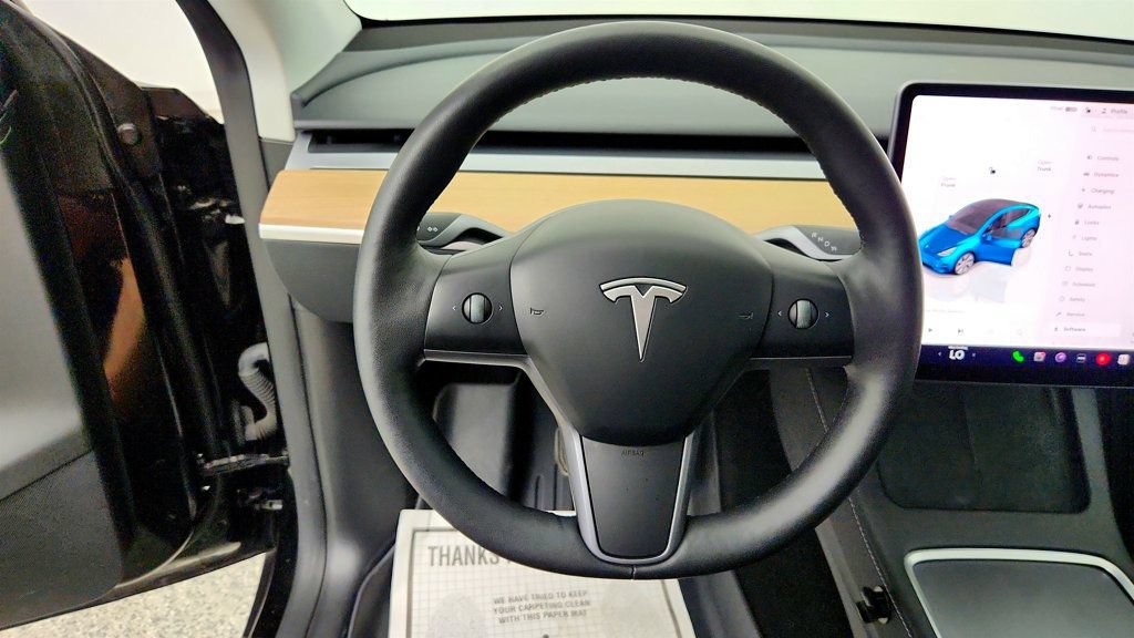 Used 2024 Tesla Model Y Long Range AWD/4WD image 13