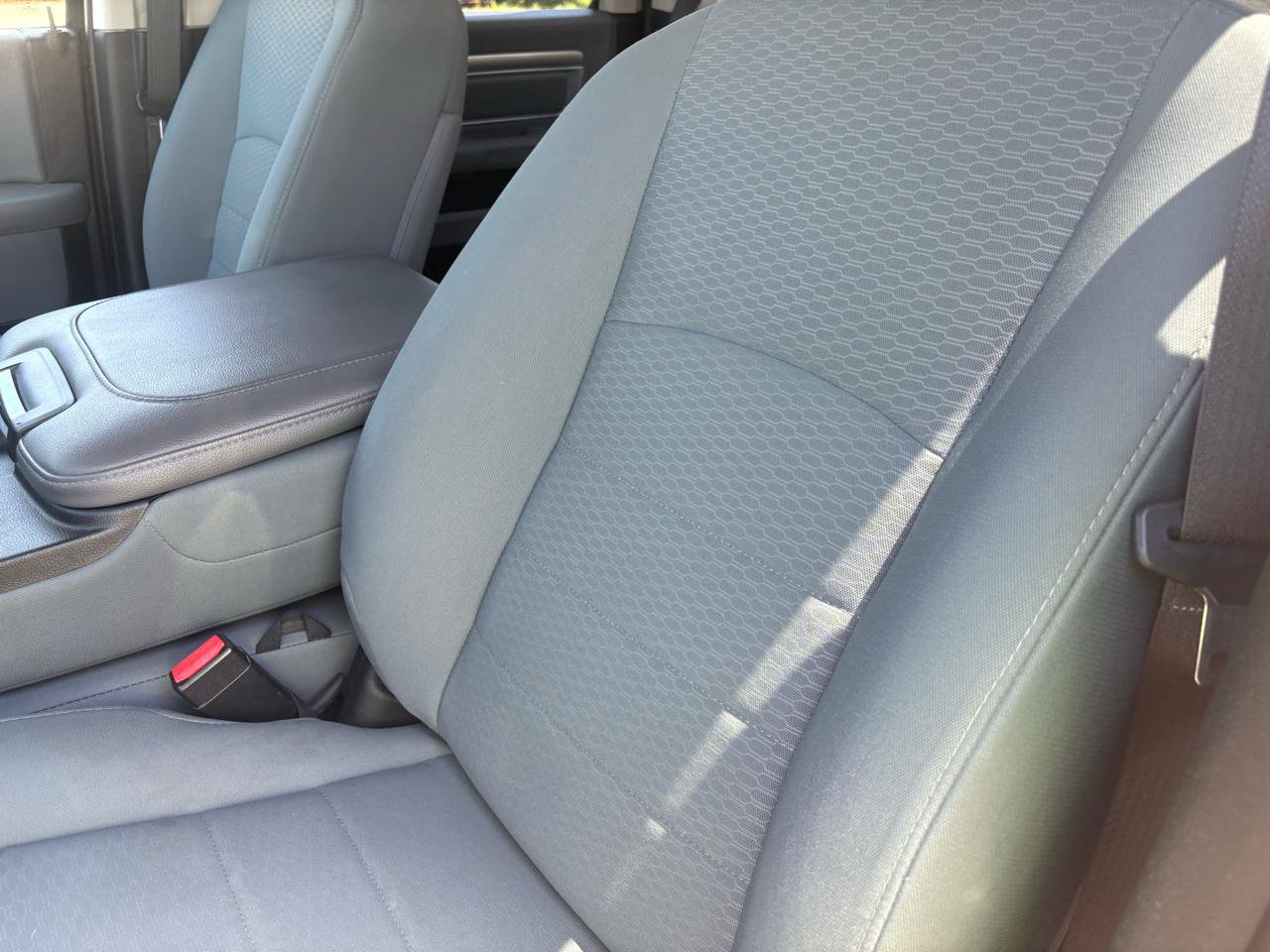 Used 2017 RAM 1500 Classic SLT AWD/4WD image 19