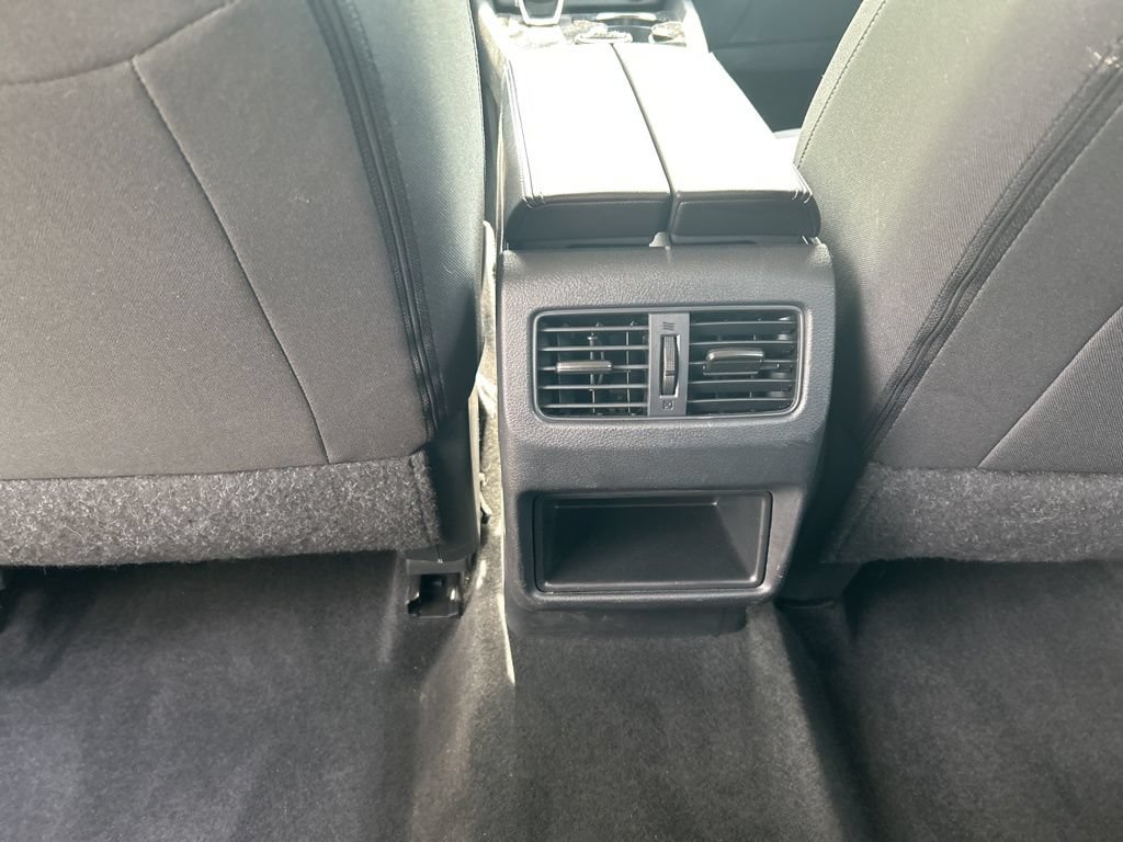 Used 2023 Nissan Rogue S AWD/4WD image 27