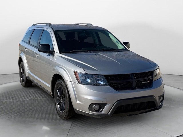 Used 2019 Dodge Journey SE w/ Blacktop Package image 1